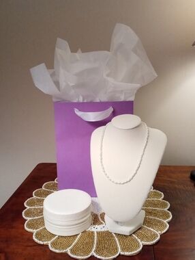 NWT Freshwater Pearl Necklace And Jewelry Travel Case, Gift-To-Go